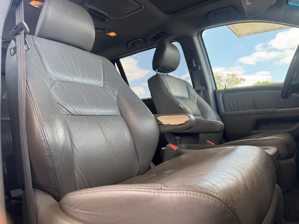 2010 Honda Odyssey EX-L w/DVD photo