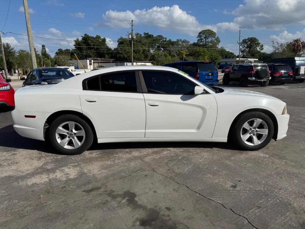 2012 Dodge Charger SE photo