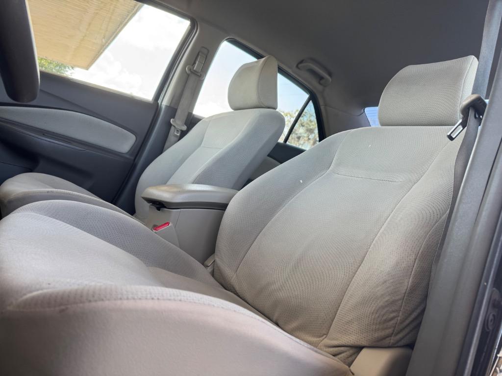 2010 Toyota Yaris photo