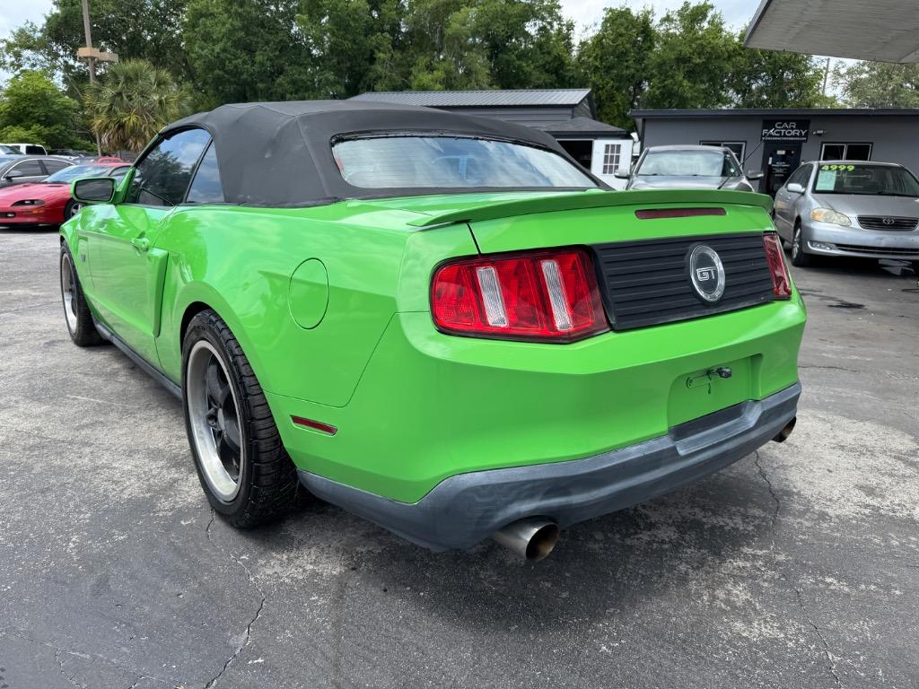 2010 Ford Mustang GT photo
