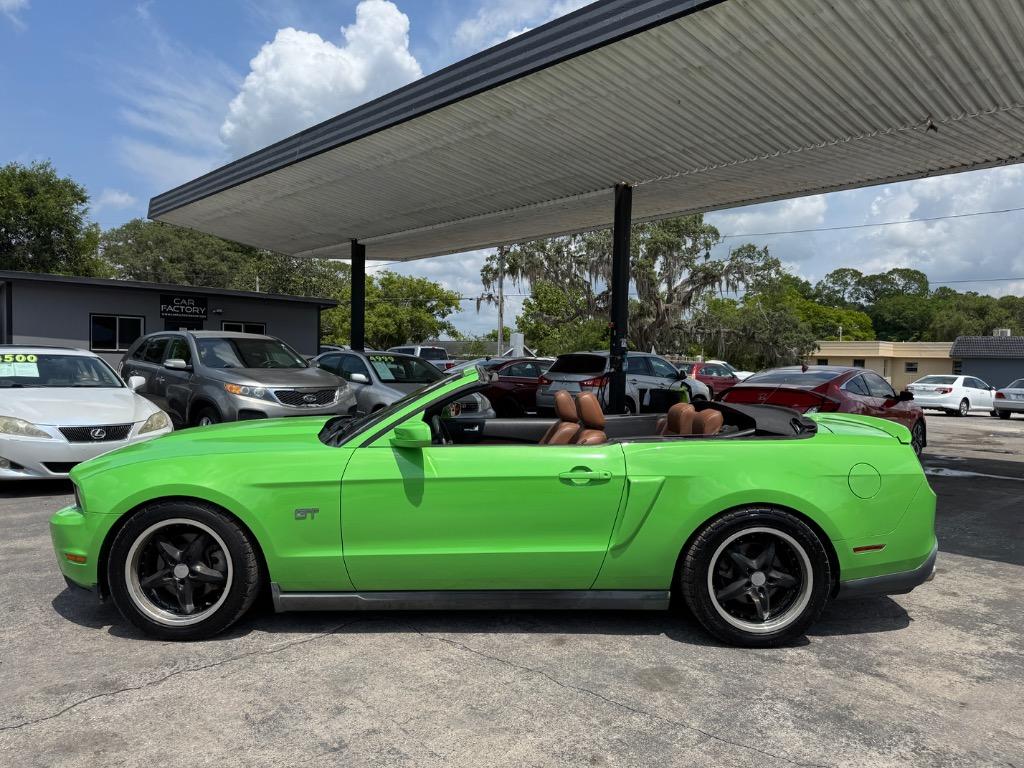 2010 Ford Mustang GT photo