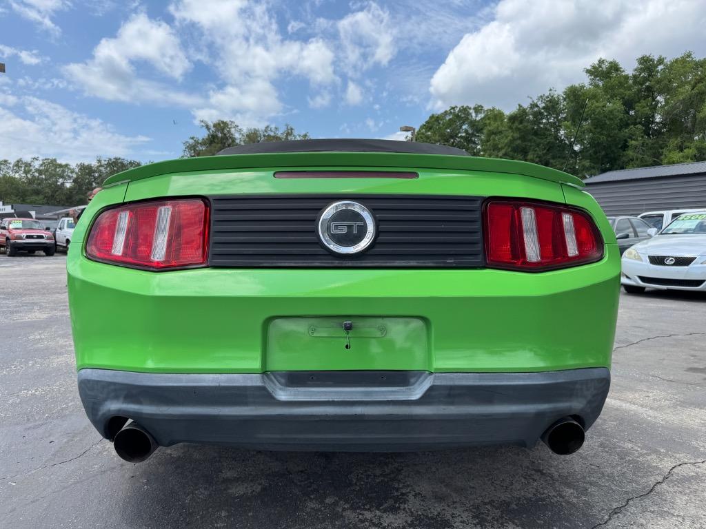 2010 Ford Mustang GT photo