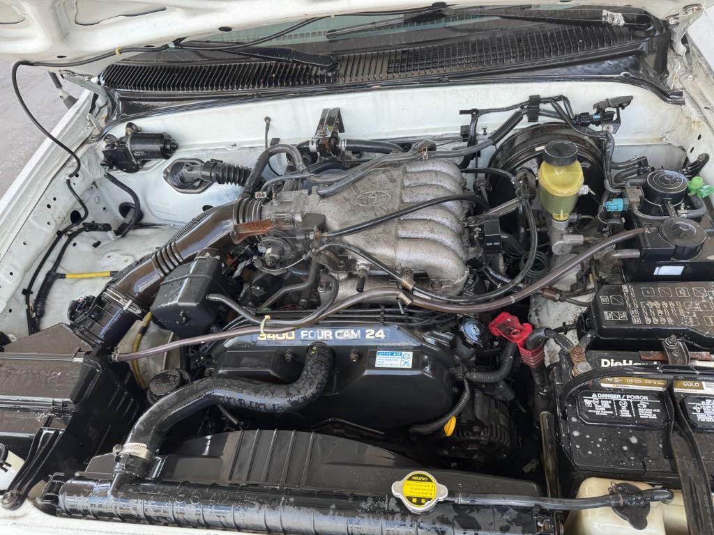 2000 Toyota Tacoma Prerunner V6 photo