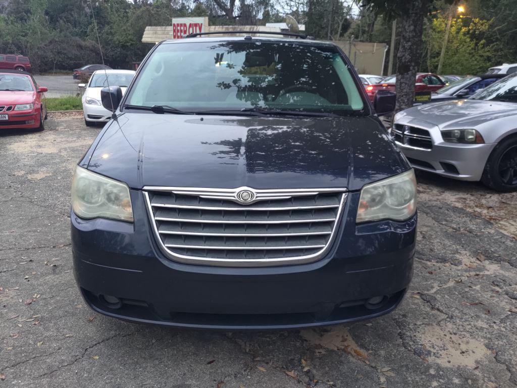 2009 Chrysler Town & Country Touring photo