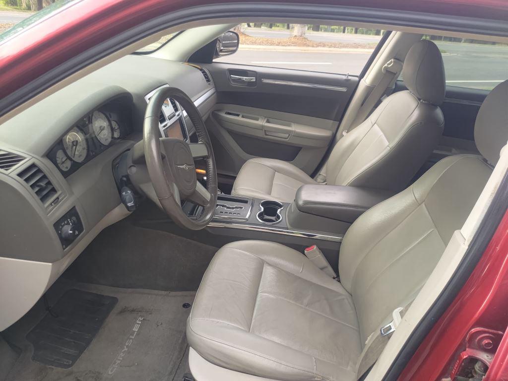 2009 Chrysler 300 Touring photo