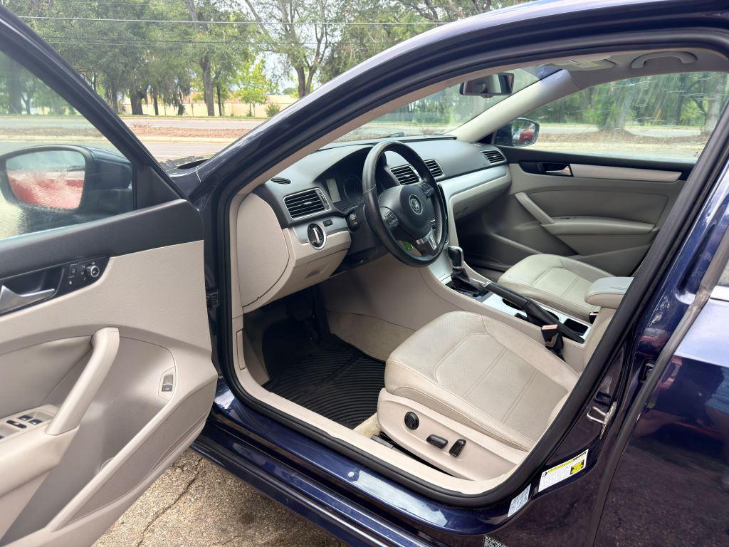 2013 Volkswagen Passat - $4,995