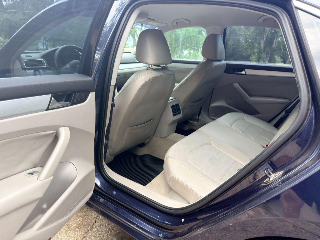 2013 Volkswagen Passat - $4,995