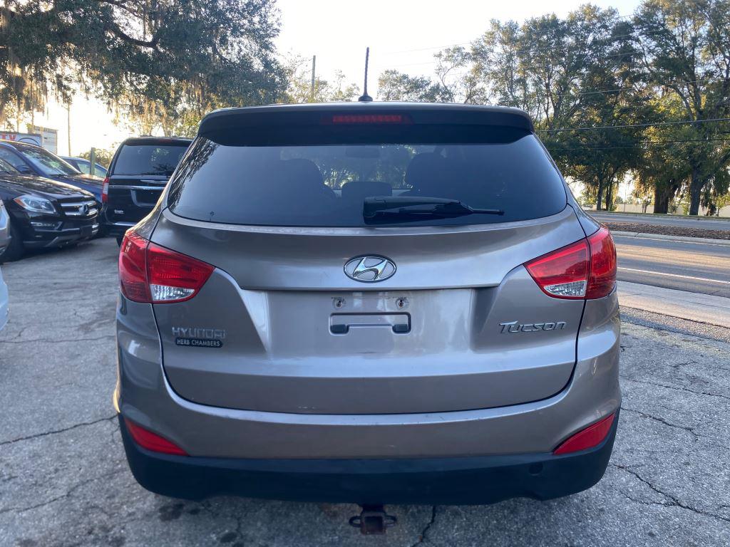 2012 Hyundai Tucson - $5,250
