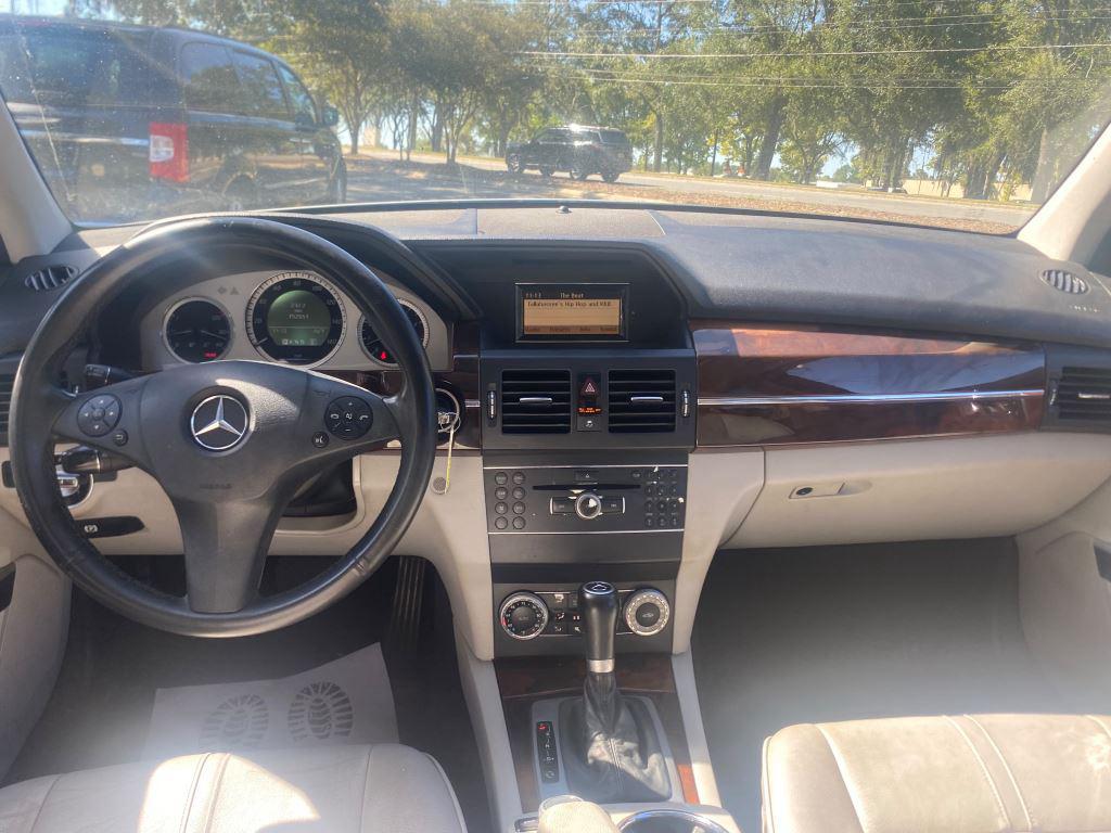 2011 Mercedes-Benz GLK-Class - $6,500