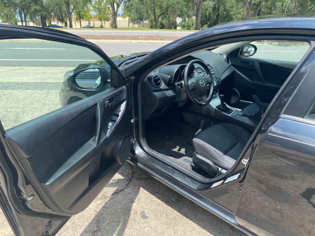2011 MAZDA MAZDA3 - $4,500