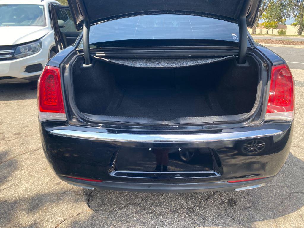 2016 Chrysler 300 - $5,995