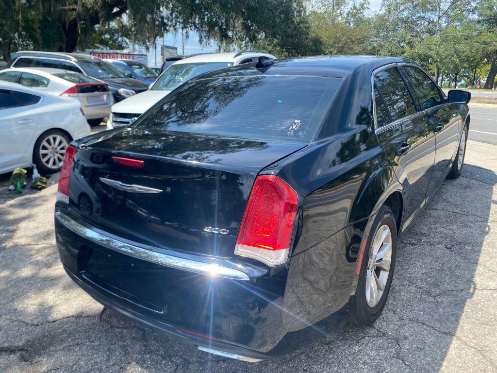 2016 Chrysler 300 - $5,995