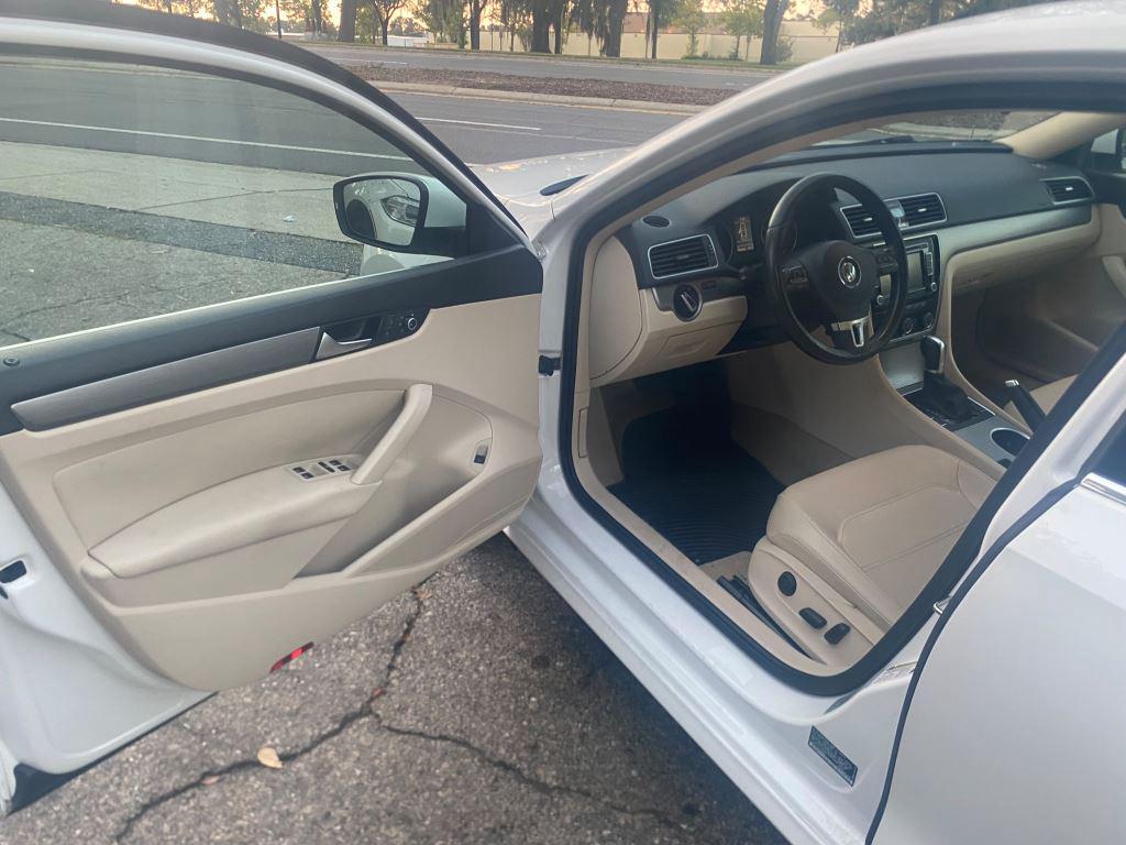 2015 Volkswagen Passat - $5,995
