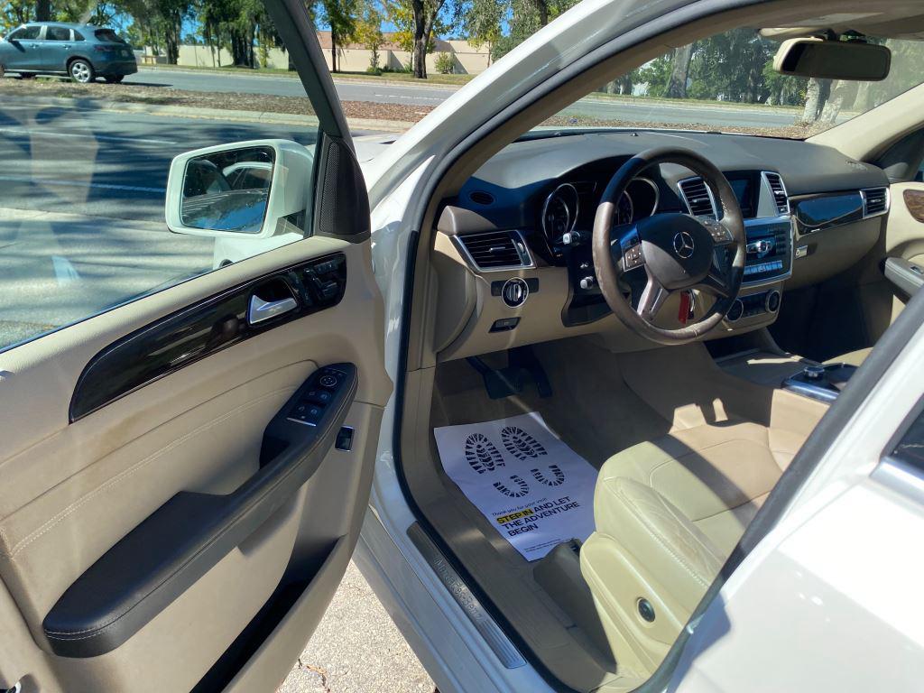 2014 Mercedes-Benz Ml-class - $9,995