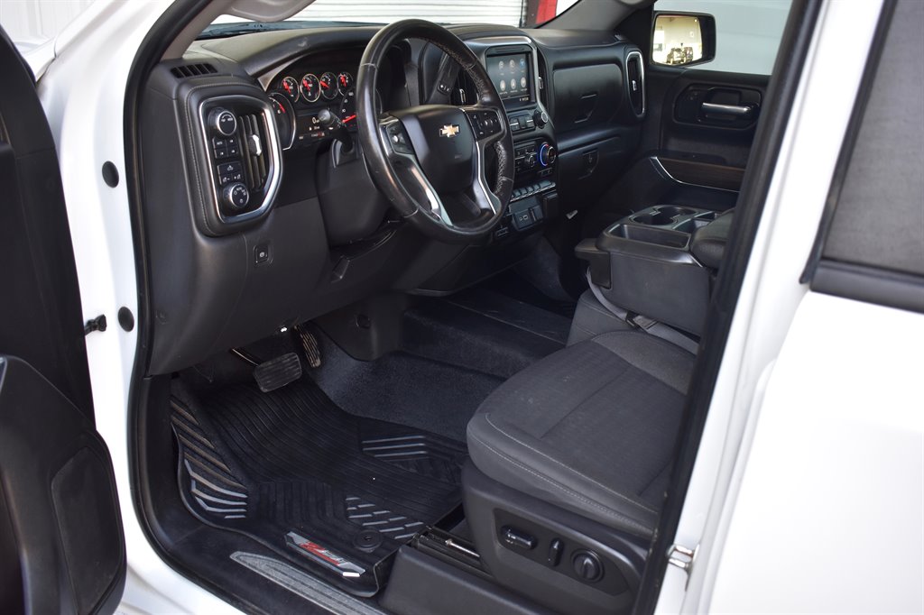 2021 Chevrolet Silverado 1500 LT photo