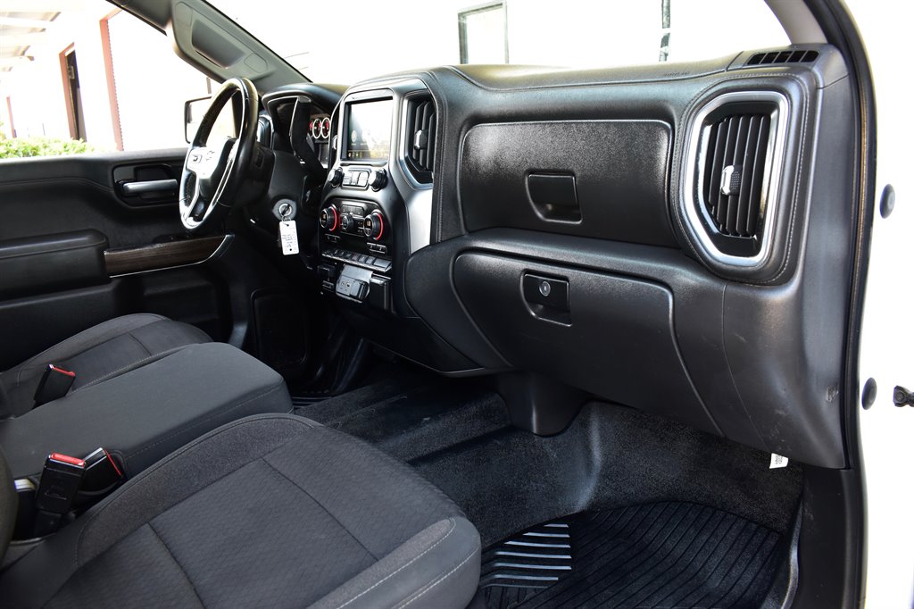 2021 Chevrolet Silverado 1500 LT photo