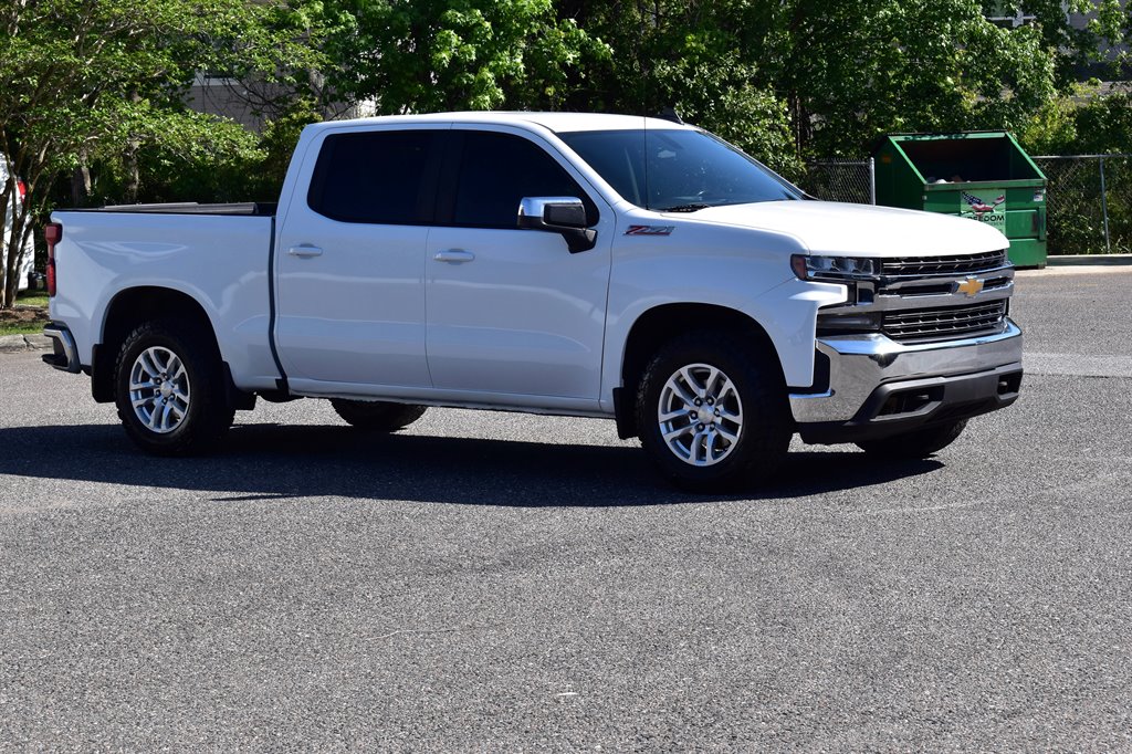 2021 Chevrolet Silverado 1500 LT photo