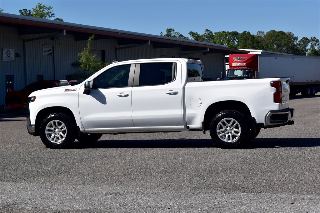 2021 Chevrolet Silverado 1500 LT photo