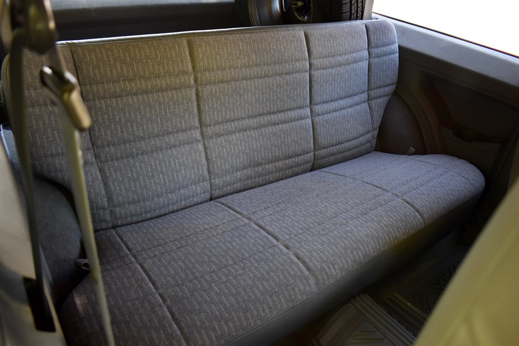 1998 Jeep Cherokee SE photo