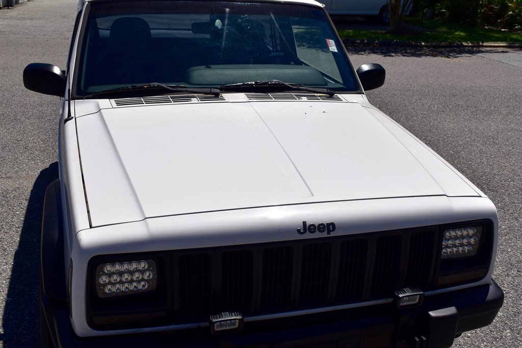 1998 Jeep Cherokee SE photo