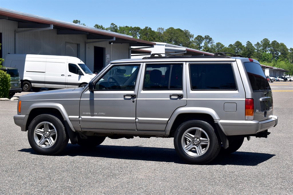 2000 Jeep Cherokee Classic photo