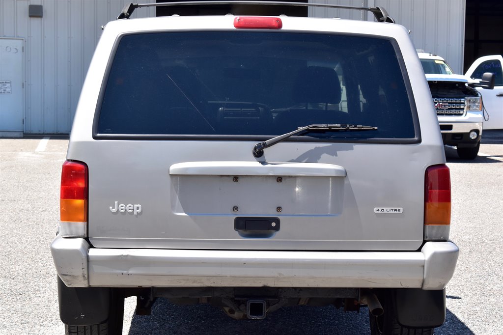 2000 Jeep Cherokee Classic photo