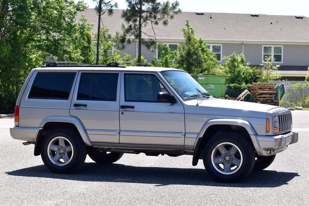 2000 Jeep Cherokee Classic photo