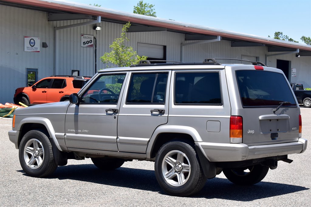 2000 Jeep Cherokee Classic photo