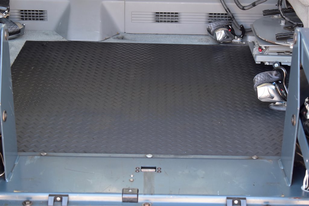 2010 Ford E-150 E-150 XLT photo