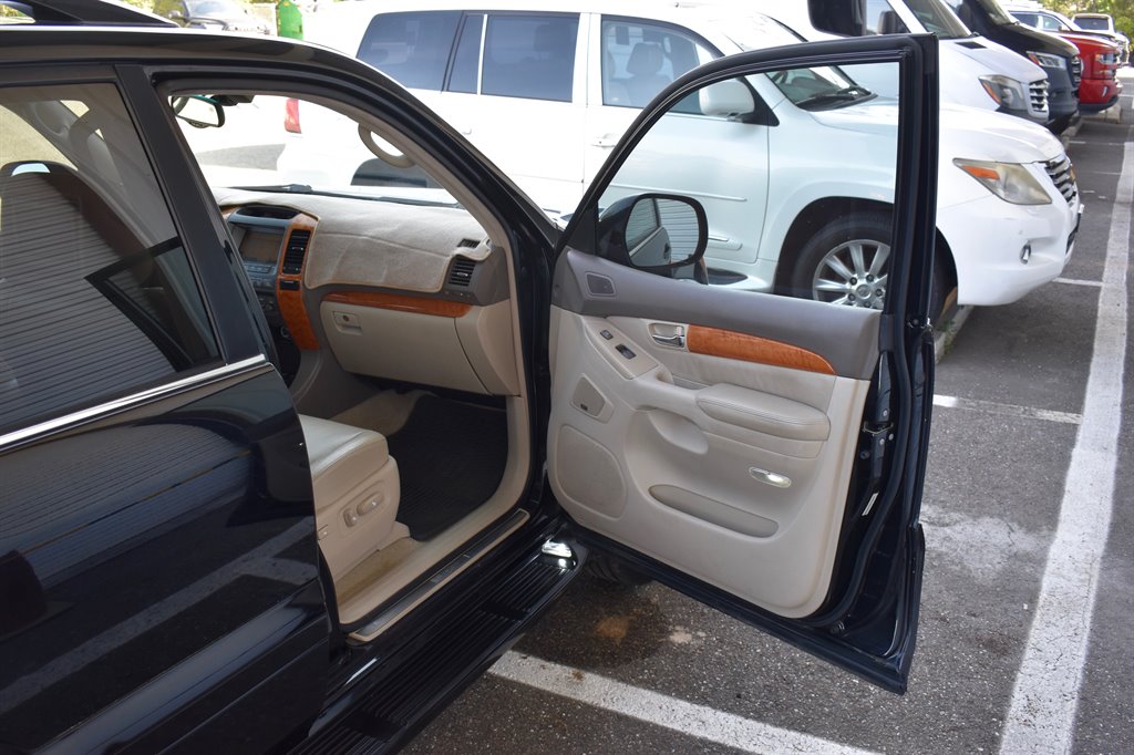 2005 Lexus GX 470 photo