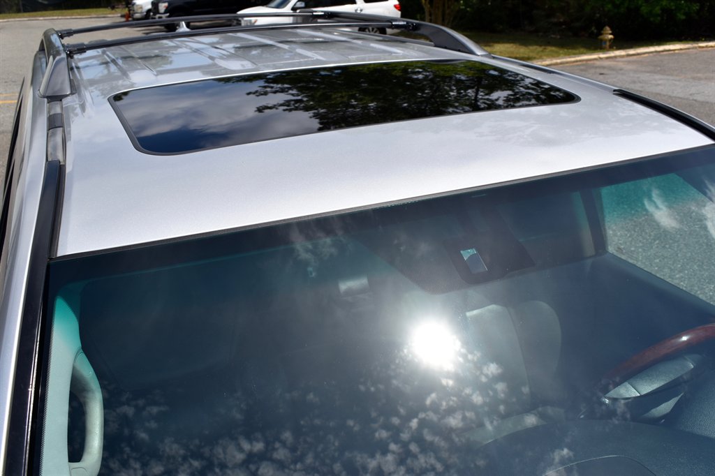 2010 Lexus LX 570 photo