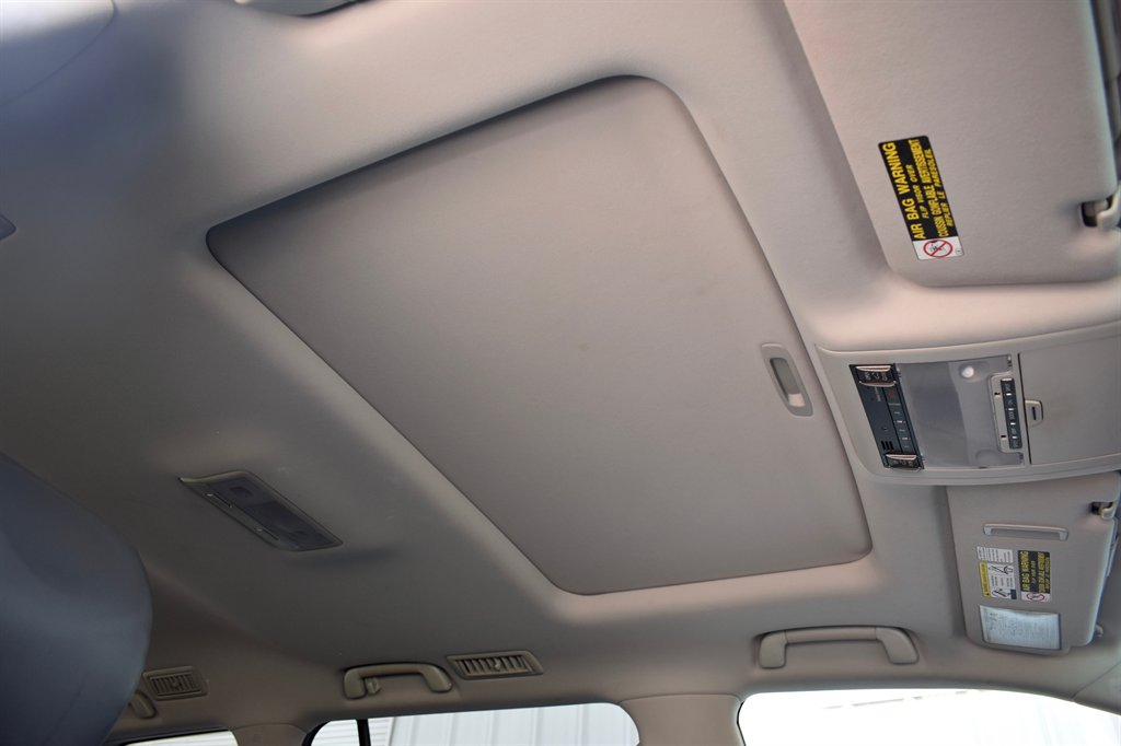 2010 Lexus LX 570 photo