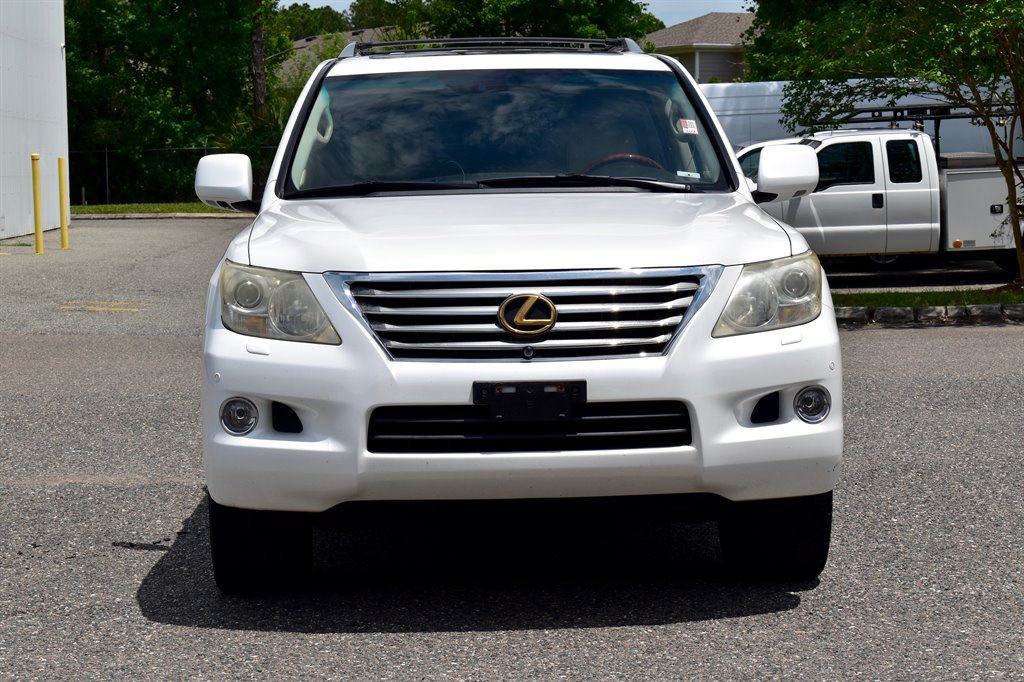 2008 Lexus LX 570 photo