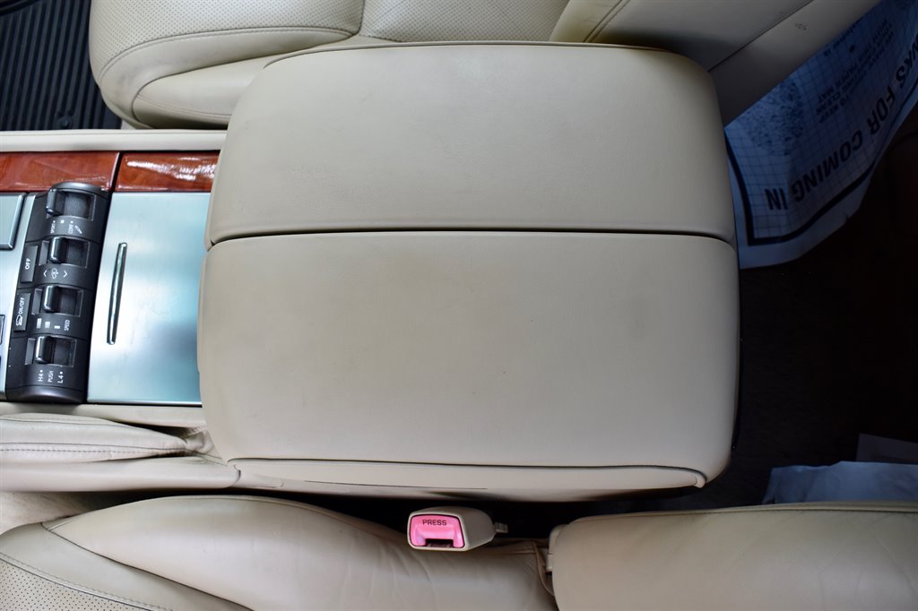 2008 Lexus LX 570 photo
