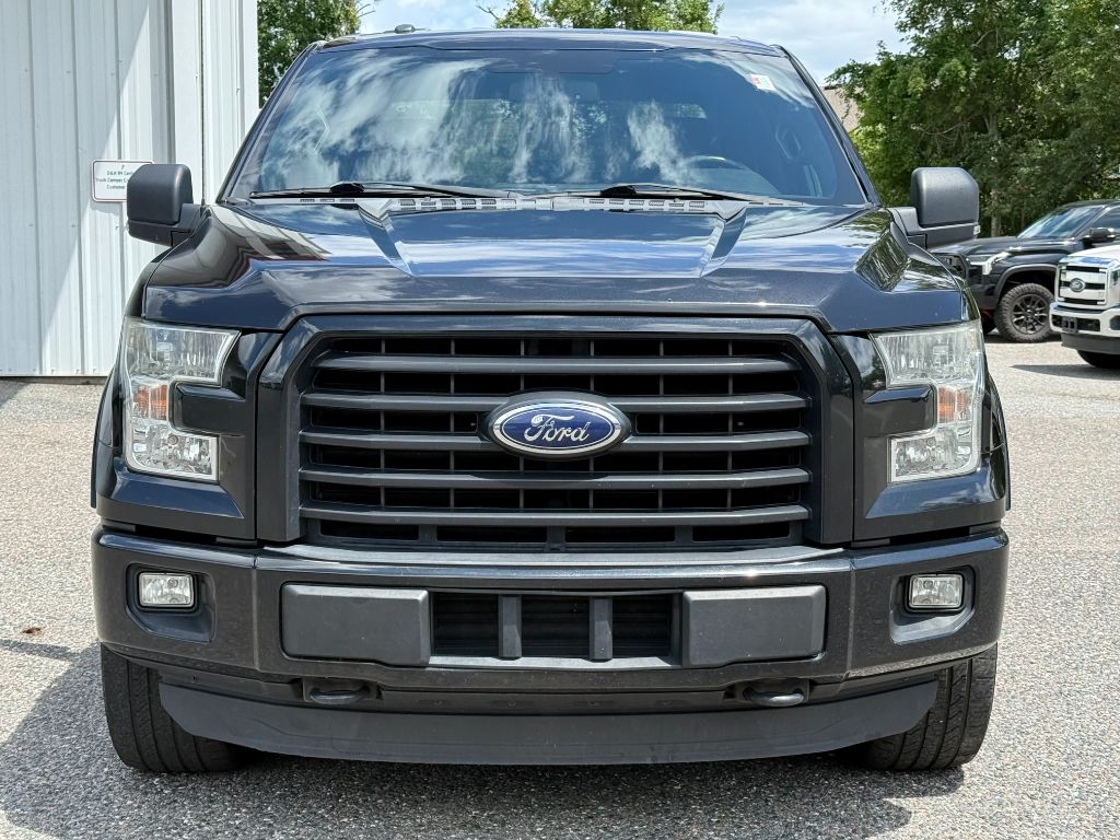 2015 Ford F150 - $11,800