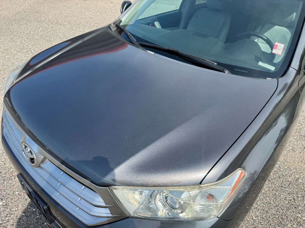 2013 Toyota Highlander - $8,800