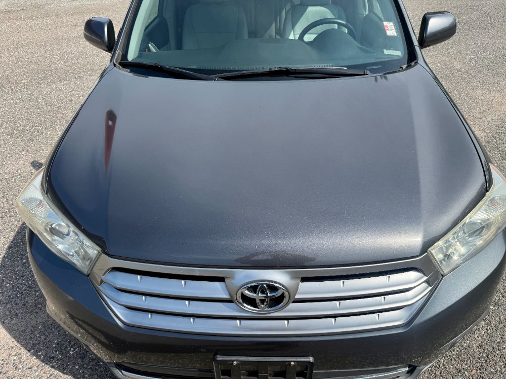 2013 Toyota Highlander - $8,800