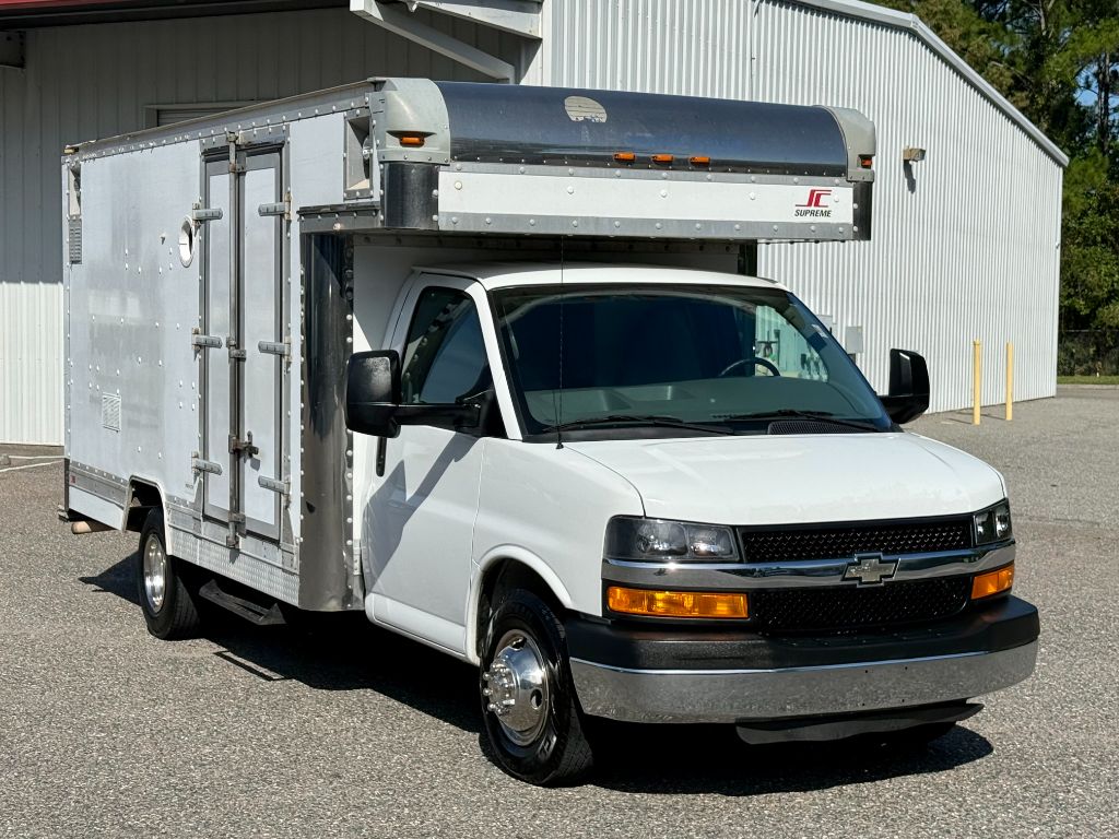 2012 Chevrolet Express - $14,501
