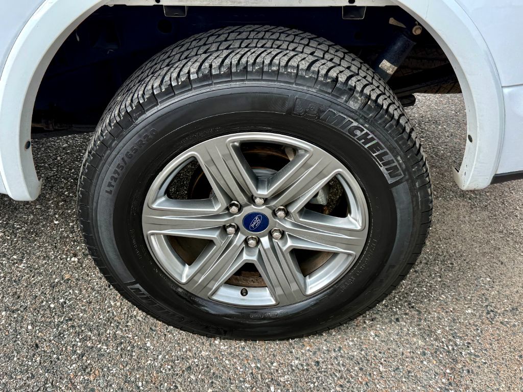 2019 Ford F-150 - $12,800