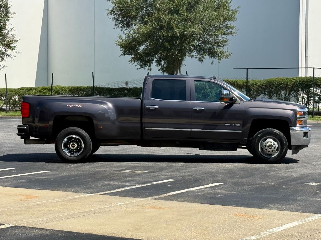 2015 Chevrolet Silverado - $26,800