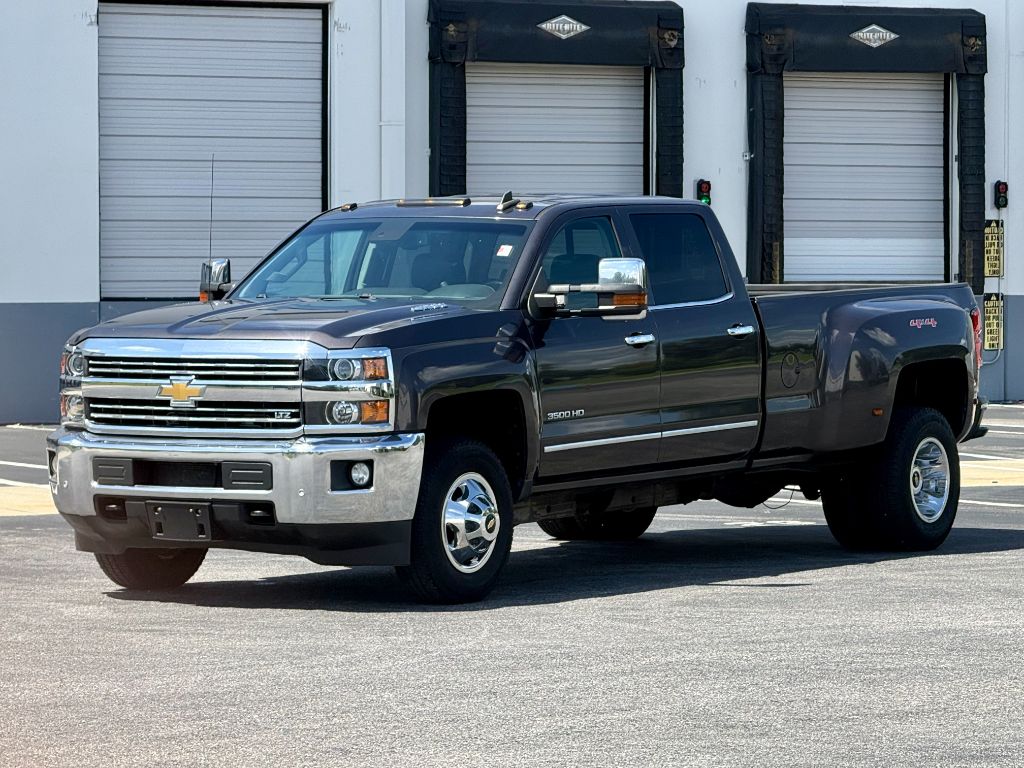 2015 Chevrolet Silverado - $26,800