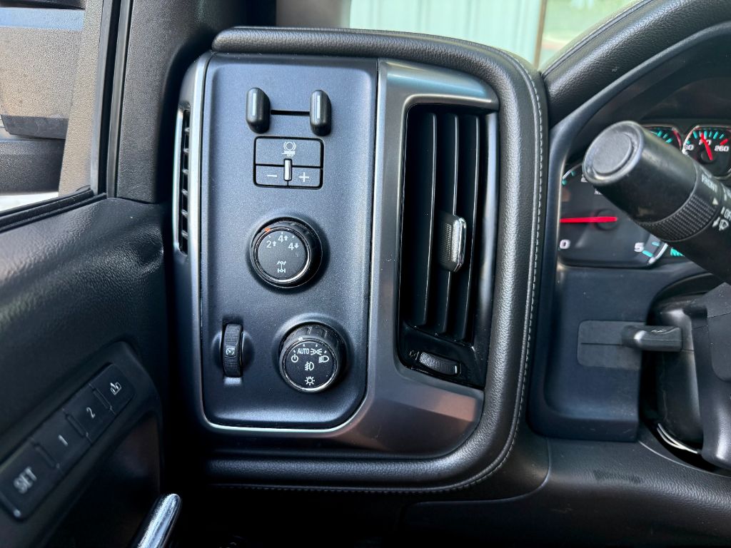 2015 Chevrolet Silverado - $26,800
