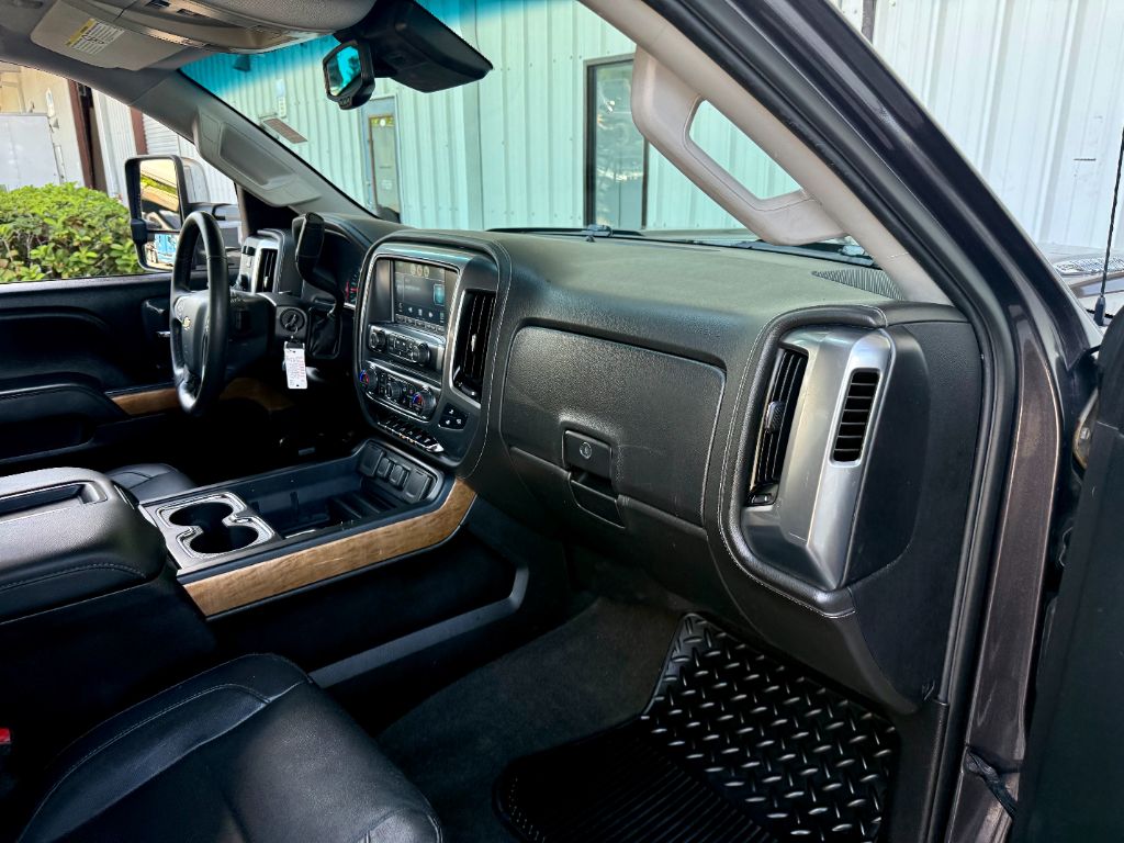2015 Chevrolet Silverado - $26,800
