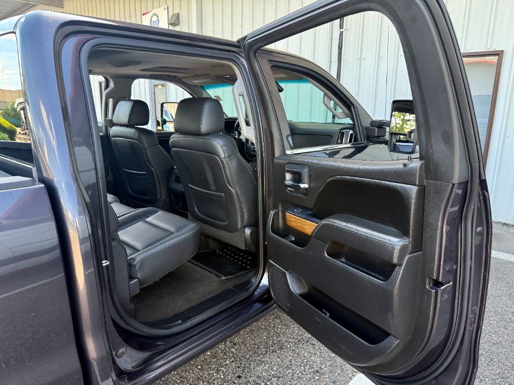 2015 Chevrolet Silverado - $26,800