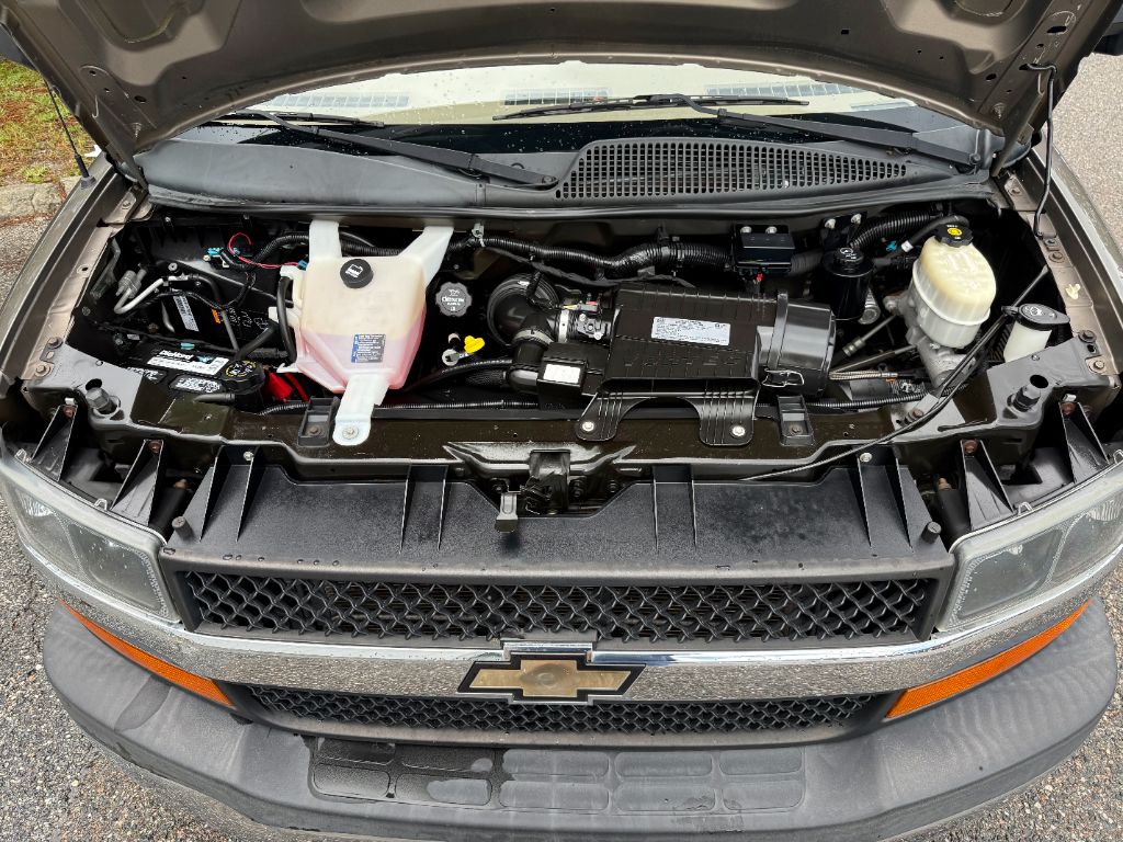 2017 Chevrolet Express - $19,800