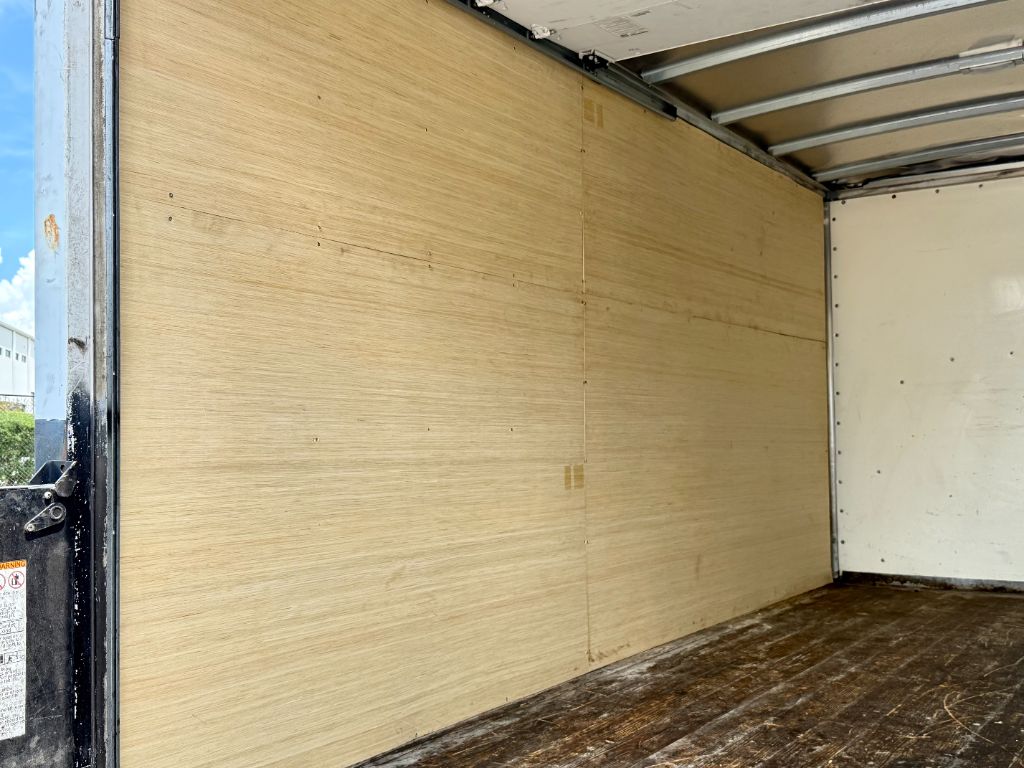 2017 Chevrolet Express - $19,800