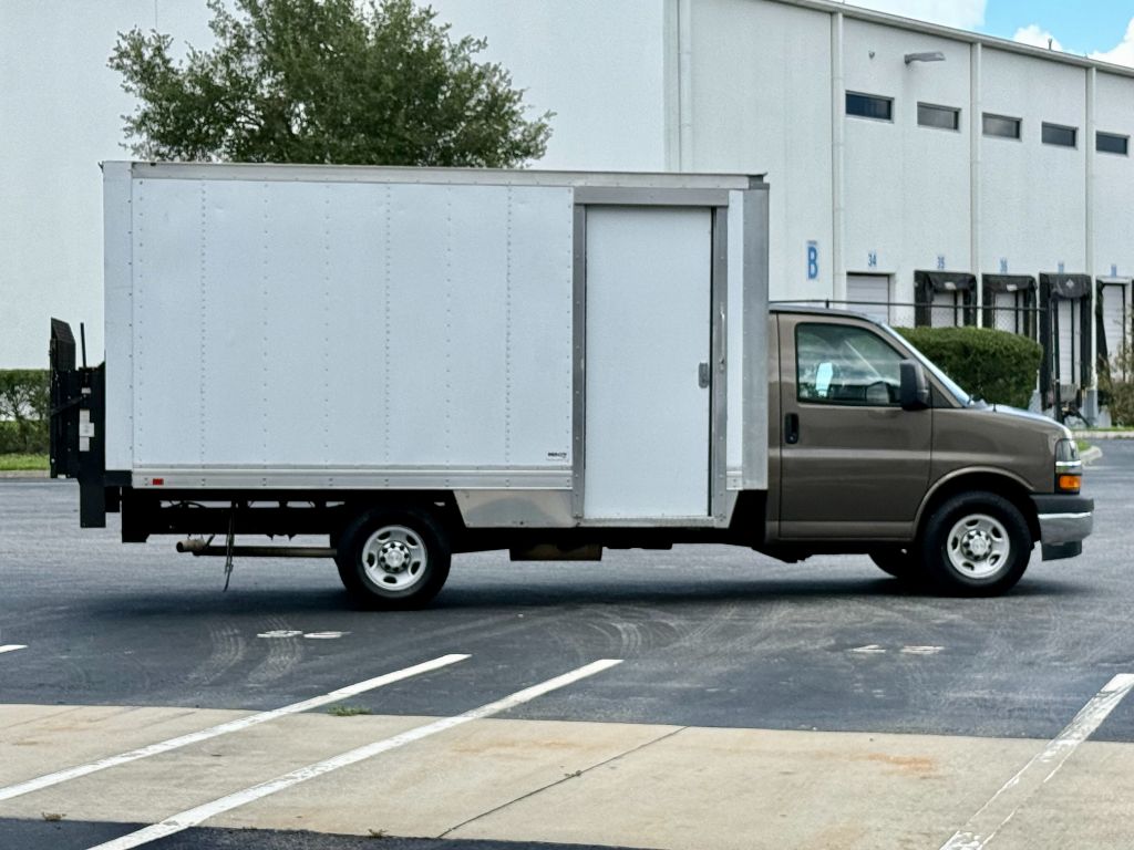 2017 Chevrolet Express - $19,800