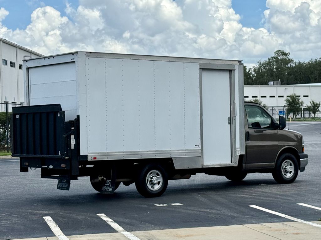 2017 Chevrolet Express - $19,800