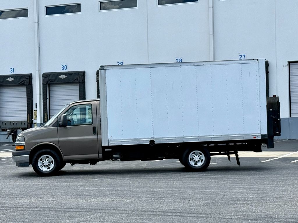 2017 Chevrolet Express - $19,800