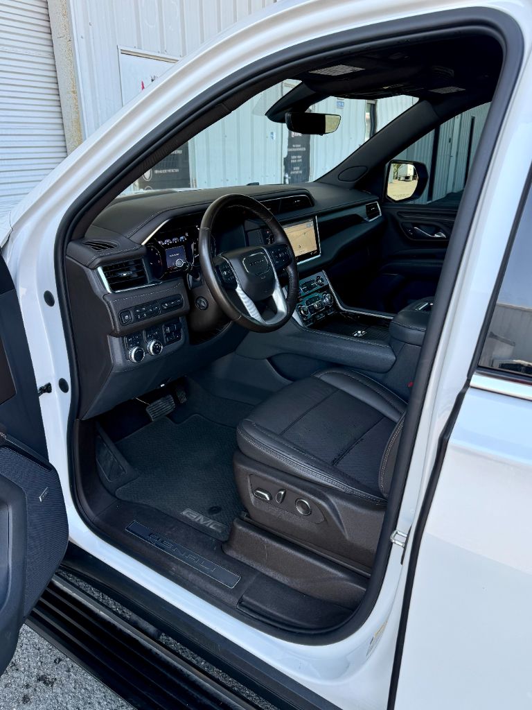 2021 GMC Yukon - $35,800
